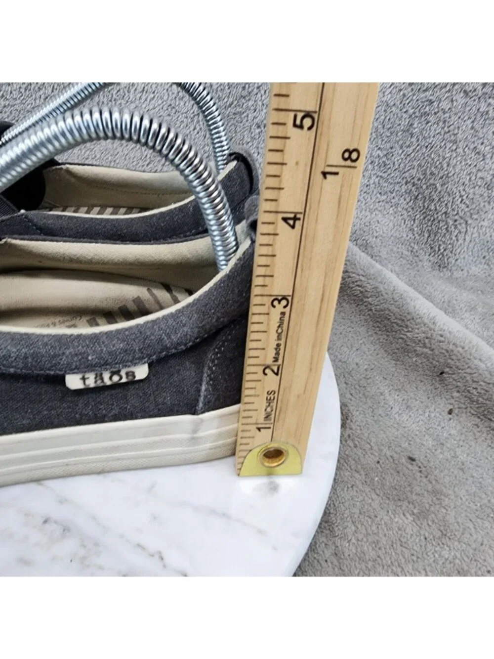Taos Footwear Shoes Womens Size 8.5 Gray Canvas Slip On Sneakers *Read*